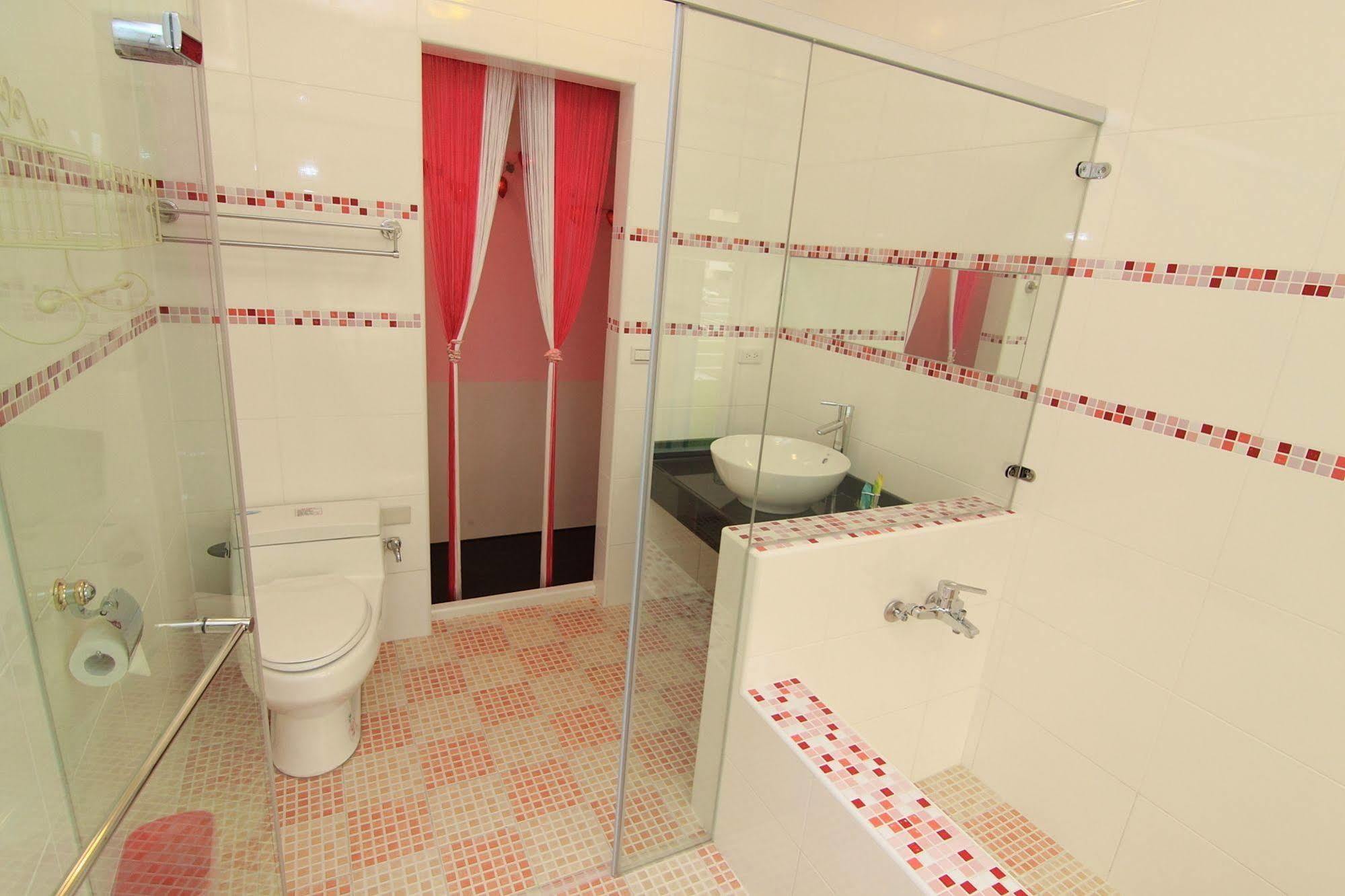 Sweet Rainbow B&B Hualien Buitenkant foto